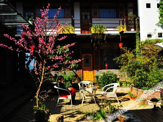 公���区域, Shuanglang Lanying Inn, Dali Bai