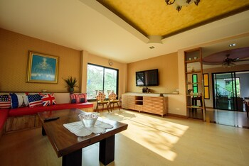 Others 4, The Organery Retreat, Muak Lek