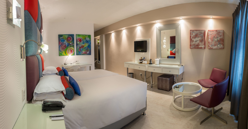 Bedroom 2, Peermont Metcourt Suites, Ekurhuleni