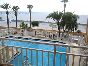 Others 5, Page Terrace Beachfront Hotel, Pinellas