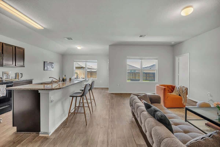 Interior 3, Marbella Lane - 3BR Pristine Home in Austin TX, Travis