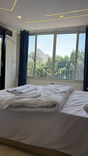 Bedroom 3, Miracle Pyramids View Hotel, Al-'Umraniyah