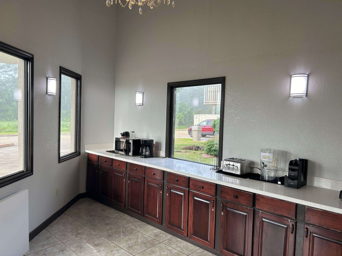Public Area 2, Motel 6 Hammond, LA – I 12 – I 55, Tangipahoa