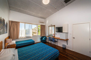Others 2, Diggers Tavern Hotel, Bellingen