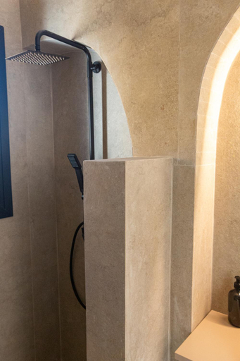 Shower 5, Amaze Mykonos, South Aegean