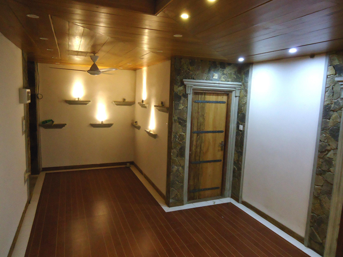 Public Area, Elegance Range Resort, K.F.G. & G. Korale