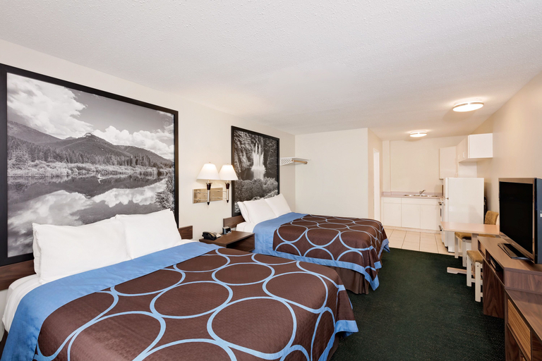 Bedroom, Sage Inn Merritt BC, Thompson-Nicola