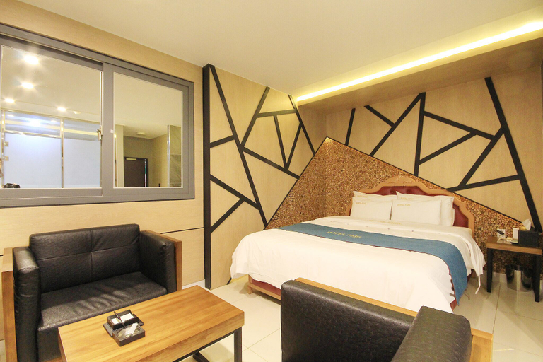Bedroom 4, Iksan Feel Self Check-in Motel, Iksan