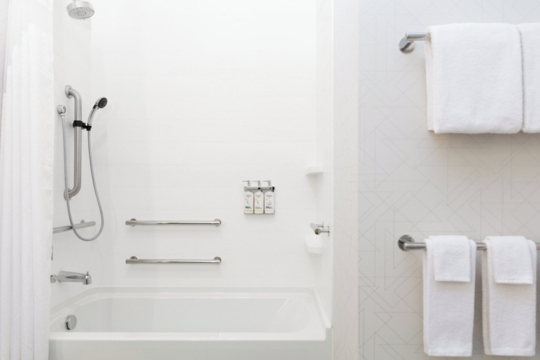 Room 2, Holiday Inn Express GRANBY NORTHWEST by IHG, La Haute-Yamaska