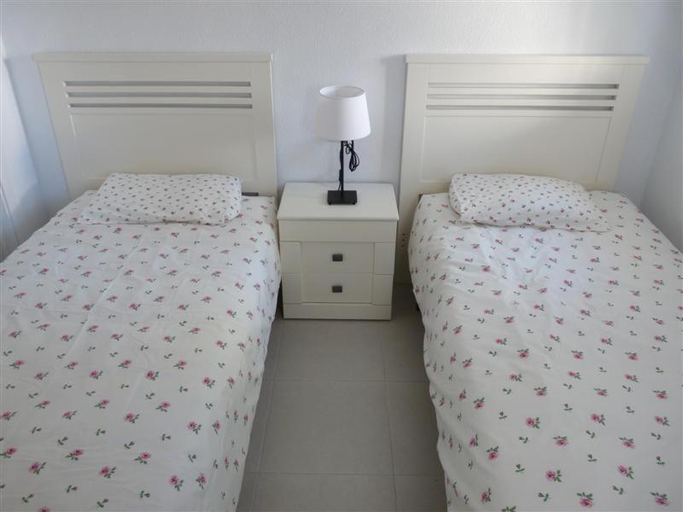 Bedroom 2, Apartamentos Torrelaguna, Almería