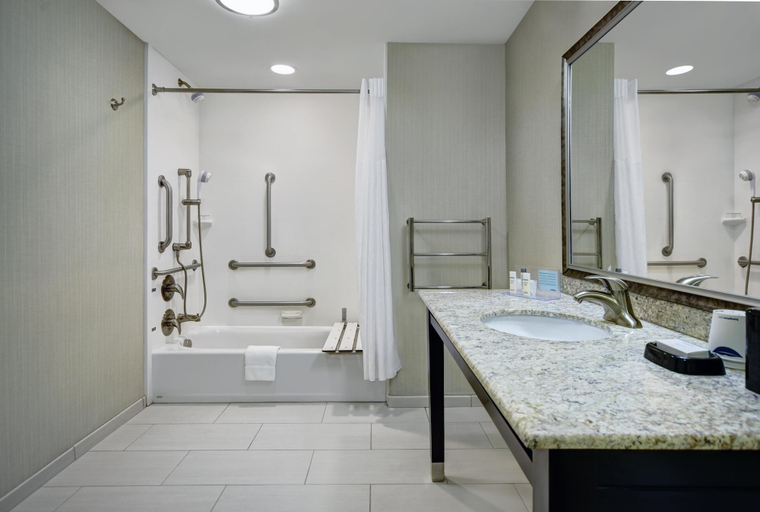 Bathroom 4, Hampton Inn & Suites Robbinsville, Mercer