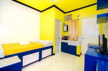 Others 2, Bambooze Hauz, Malay
