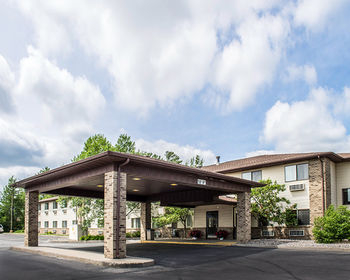 Others 5, Quality Inn, Oneida