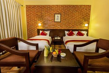 Others 4, Hotel Dandelion, Gandaki
