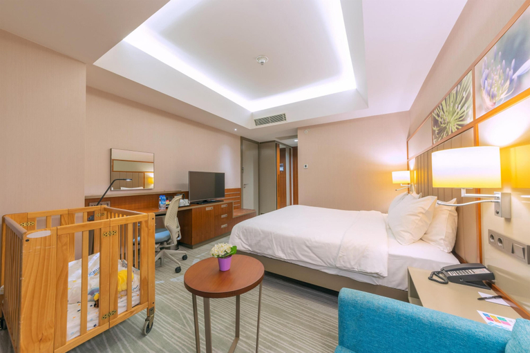 Bedroom 2, Hilton Garden Inn Istanbul Airport, Bahçelievler