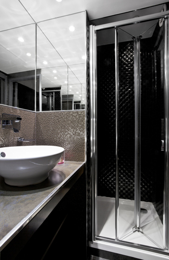 Bathroom 3, Edgar Suites Montmartre Paul Albert, Paris