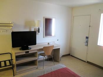 Guestroom 3, Knights Inn Texarkana, Bowie