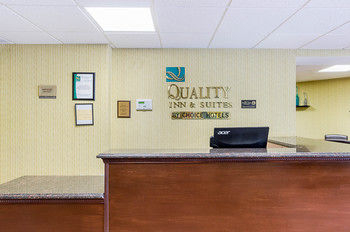 Others 5, Quality Inn and Suites, Worcester