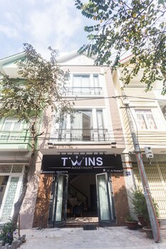 Featured Image, Twins Apartment, Da Nang