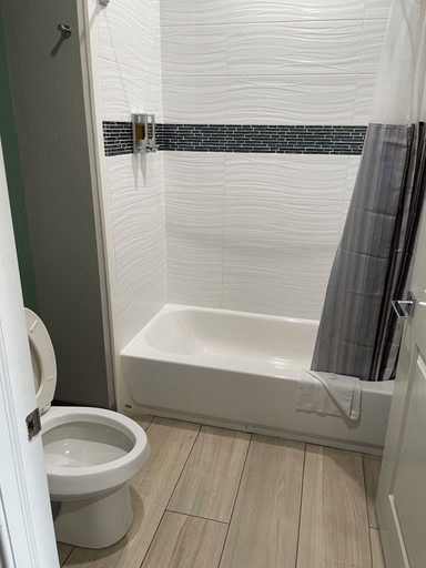 Bathroom 3, Express Inn - Richey, Houston