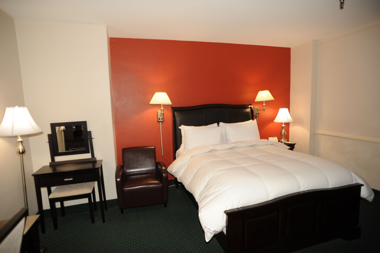 Bedroom 4, The Marlborough Hotel, Division No. 11