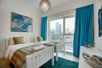 Others 2, Better Stay - Marina Quays Apartment, Dubai