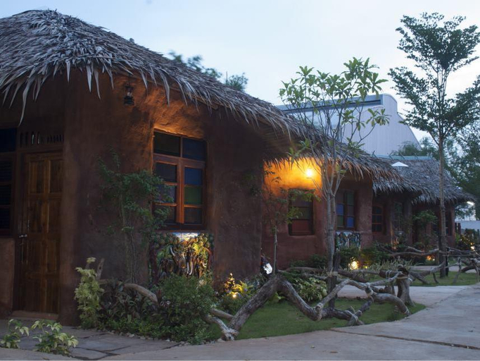 Exterior & Views 3, Baandin Rimnum Resort, U Thong