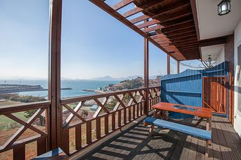 Others 4, Namhae New Island Pension, Namhae