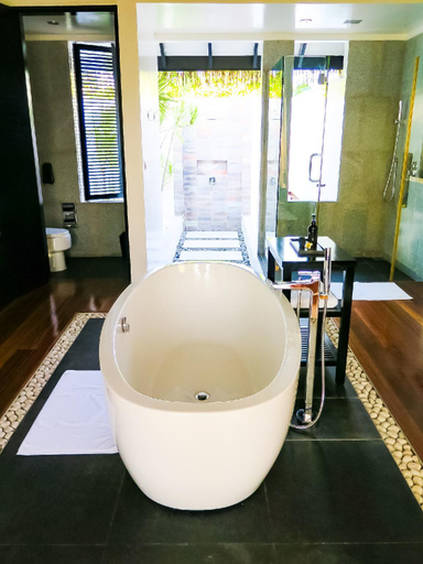 Bathroom, Noku Maldives Resort, Noonu Atoll