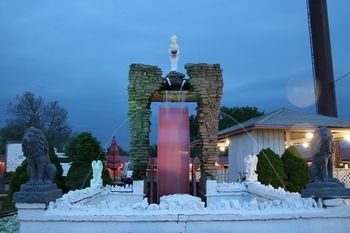 Others 4, Woodland Inn, Niagara