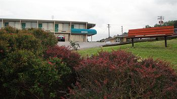 Others 3, Quality Inn, Rockcastle