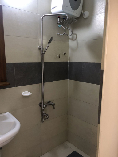 Bathroom 3, Downtown Virgins Hotel, Komenda-Edina-Eguafo-Abirem