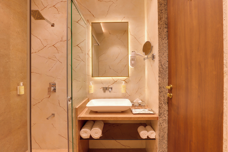 Bathroom 5, Lemon Tree Hotel Mira Road Mumbai, Palghar