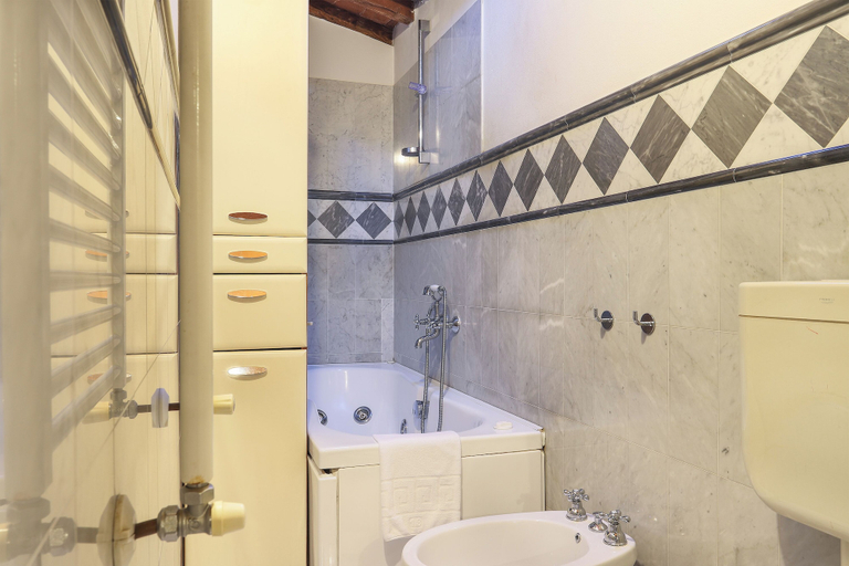 Bathroom 4, 2 Bedroom Apartment with Terrace, Florence