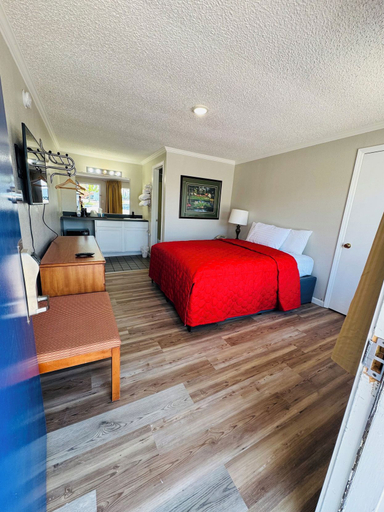 Bedroom 3, Oak Grove Inn, Taney