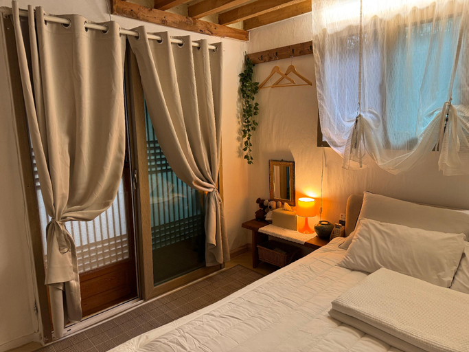 Bedroom 2, Jeonju Hanok village Pungnam Jutaek, Jeonju