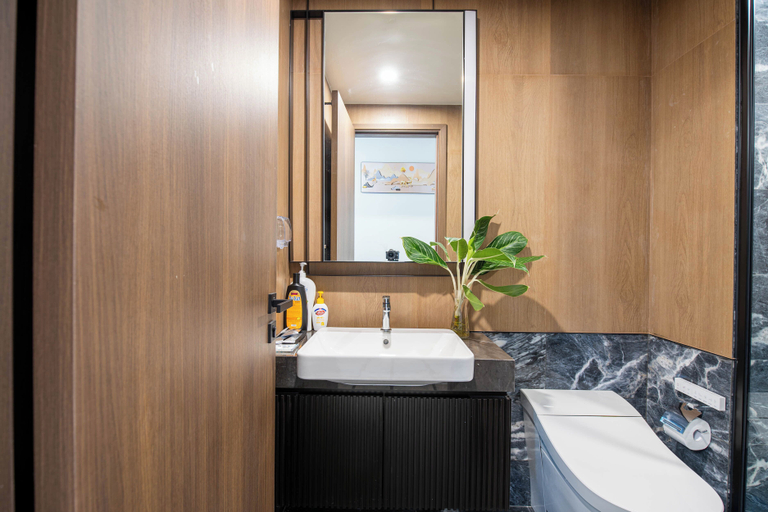 Bathroom 4, Odela West Tower Riverside Apt Hotel, District 2