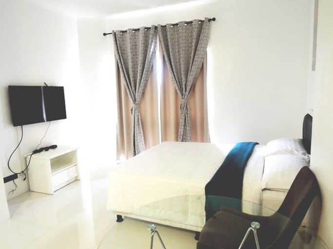 Bedroom 2, Touristation @ Crowne Bay Tower, Parañaque