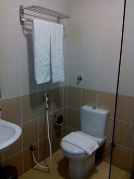 Bathroom 5, OYO 330 Reefaf Alhayat Hotel(فندق رفاف الحياة), Makkah