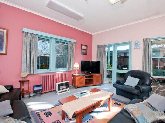 Others 4, Butlers Guesthouse, Colac-Otway - North