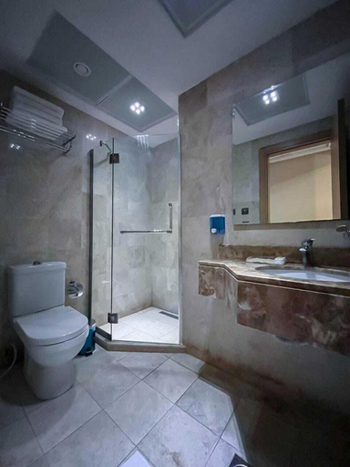 Bathroom 5, Hussain Biyari Hotel, Makkah