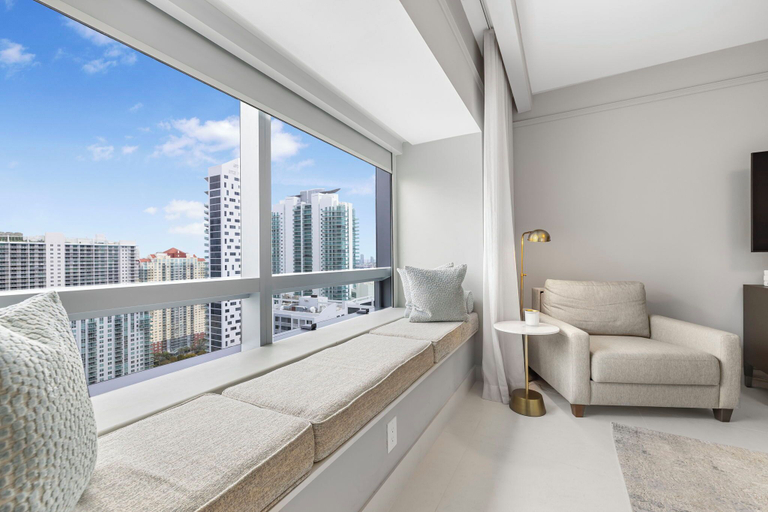 Others 2, Luxury Condos at Four Seasons, Miami-Dade