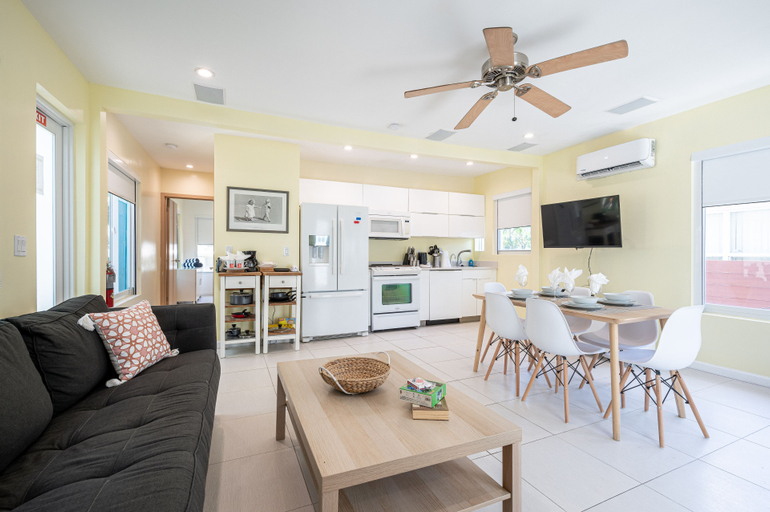 Living area 5, CASA DEL MAR HOLLYWOOD, Broward
