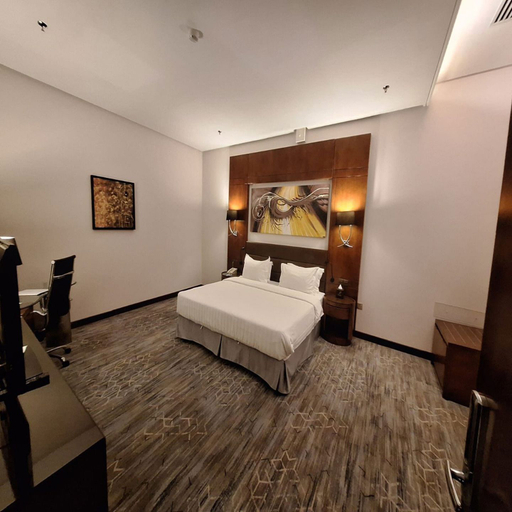 Room 4, Sunday Qaser Al Hamra, Riyadh