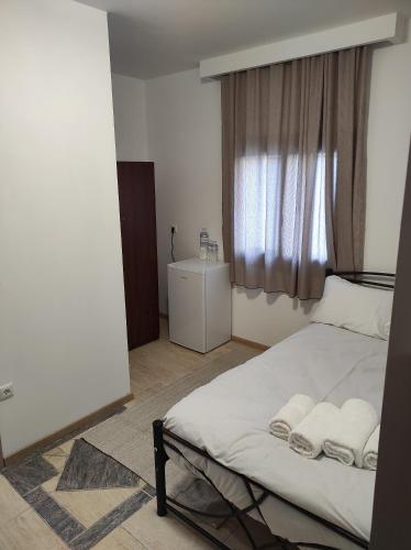 Others 4, panos hause, Thessaly