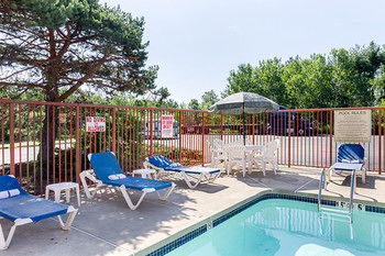 Others 3, Quality Inn and Suites, Worcester