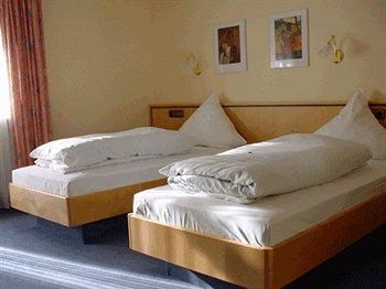 Others 5, Hotel-Restaurant bei Liebe's, Miltenberg