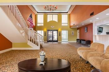 Lobby 5, 수퍼 7, Bowie