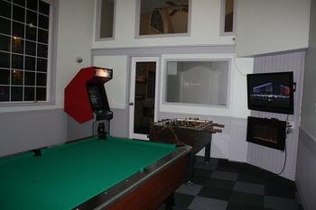 Others 3, Monashee Lodge, Columbia-Shuswap