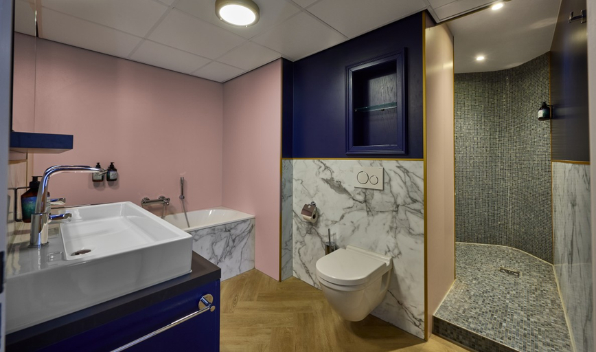 Bathroom 5, Efteling Hotel Wonder Entrance Tickets Included, Loon op Zand